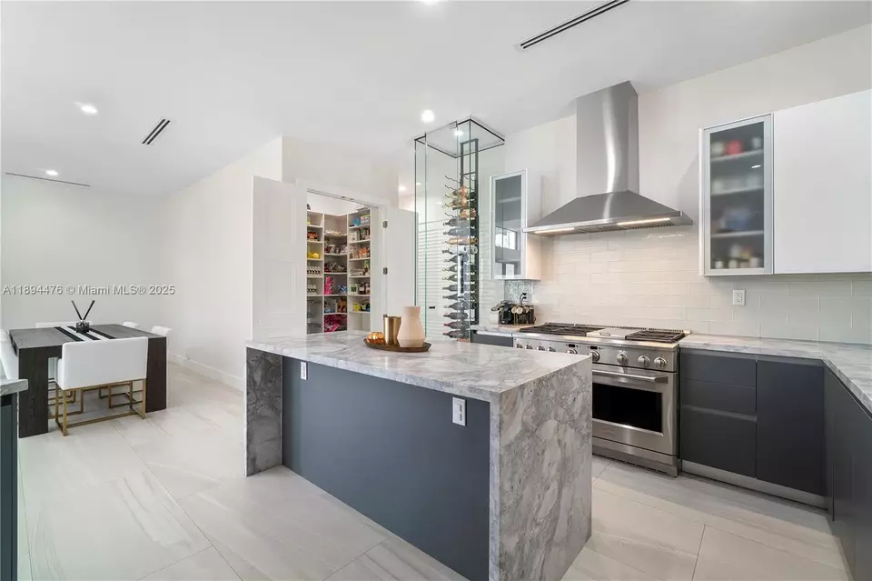 Kitchen - 12250 SW 103rd Ter, Miami, FL 33186 photo 6 of 6