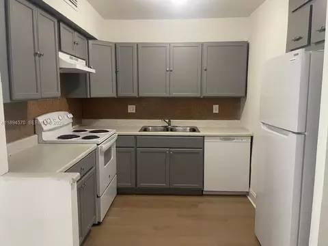 2029 NW 46th Ave #E107, Lauderhill, FL 33313