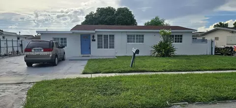 7160 W 10th Ave, Hialeah, FL 33014