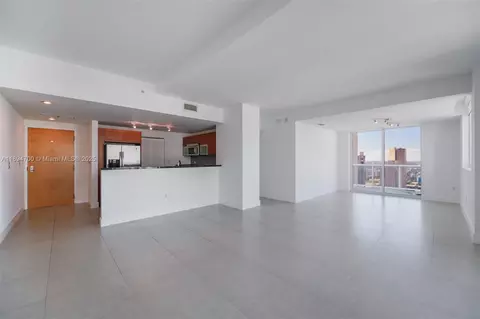 253 NE 2nd St #3902, Miami, FL 33132