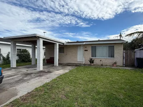 1715 Sunset Ave, Lake Worth, FL 33460