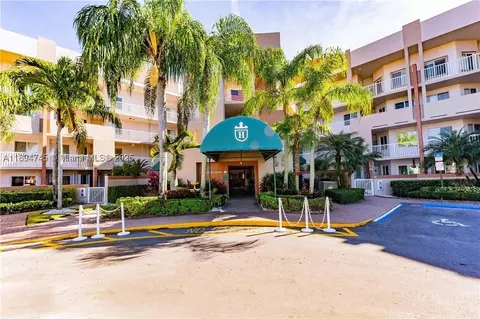 7440 Granville Dr #213, Tamarac, FL 33321