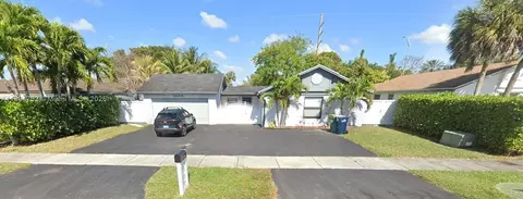 14213 SW 152nd Ter, Miami, FL 33177