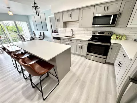 400 Diplomat Pkwy #410, Hallandale Beach, FL 33009