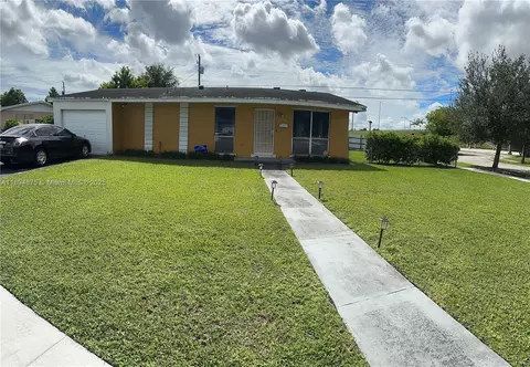10610 SW 204th Ter, Cutler Bay, FL 33189