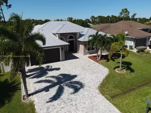 1749 SW Desert Ave, Port Saint Lucie, FL 34953