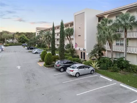 2202 Lucaya Bnd #L3, Coconut Creek, FL 33066