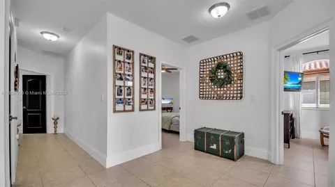 Entry Way - 2850 SW 137th Path, Miami, FL 33175 photo 23 of 24