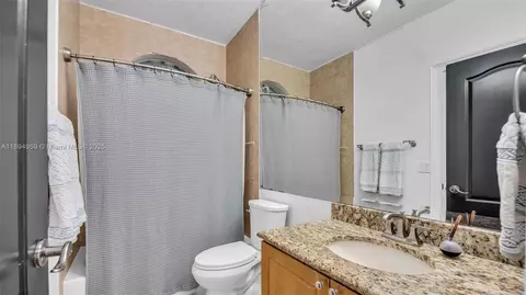 Bath - 2850 SW 137th Path, Miami, FL 33175 photo 6 of 6