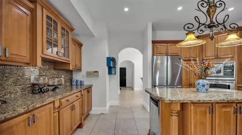 Entry Way - 2850 SW 137th Path, Miami, FL 33175 photo 12 of 24