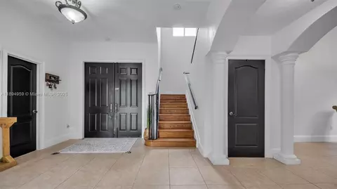 Entry Way - 2850 SW 137th Path, Miami, FL 33175 photo 5 of 24