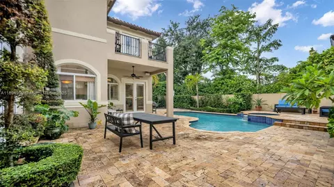 Exterior - 2850 SW 137th Path, Miami, FL 33175 photo 9 of 11