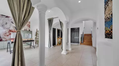 Entry Way - 2850 SW 137th Path, Miami, FL 33175 photo 6 of 24