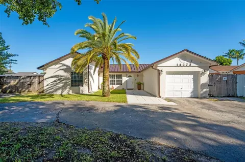 14273 SW 153rd Ter, Miami, FL 33177