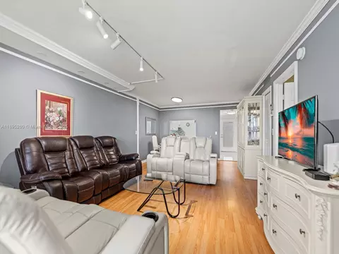 1402 NW 80th Ave #505, Margate, FL 33063