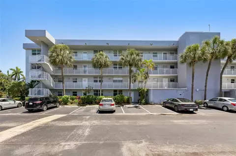 101 Royal Park Dr #1D, Oakland Park, FL 33309
