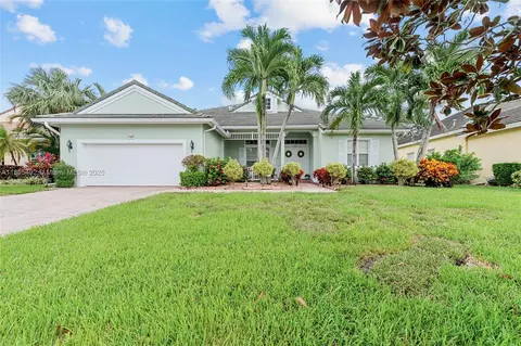 172 NW Magnolia Lakes Blvd, Port Saint Lucie, FL 34986