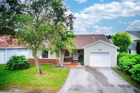14807 SW 140th Ct, Miami, FL 33186