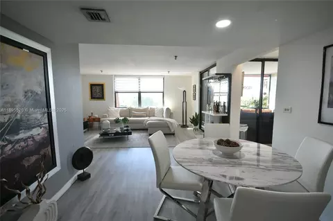 671 NE 195th St #416-E, Miami, FL 33179