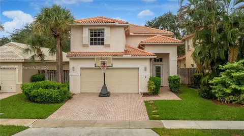 1226 NW 170th Ter, Pembroke Pines, FL 33028