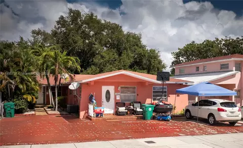 2613 SW 16th Ter, Miami, FL 33145