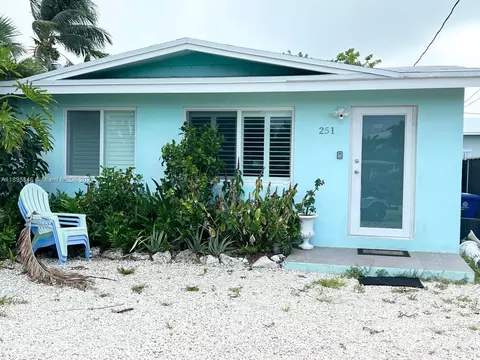 251 2nd St, Key Colony, FL 33051
