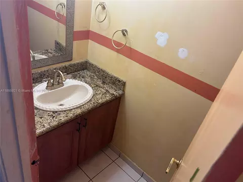 Bath - 7090 W 2nd Ct, Hialeah, FL 33014 photo 1 of 2