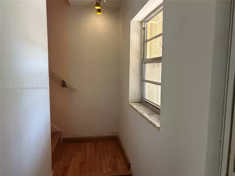 Entry Way - 7090 W 2nd Ct, Hialeah, FL 33014 photo 2 of 3