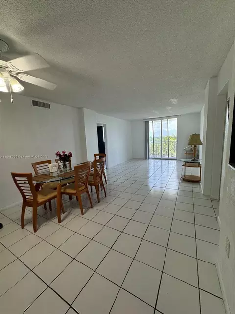 1251 NE 108th St #602, Miami, FL 33161