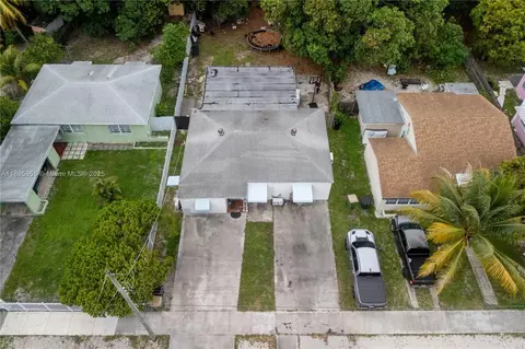 625 NE 130th St, North Miami, FL 33161