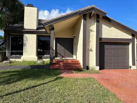 9504 SW 148th Ave Cir S, Miami, FL 33196