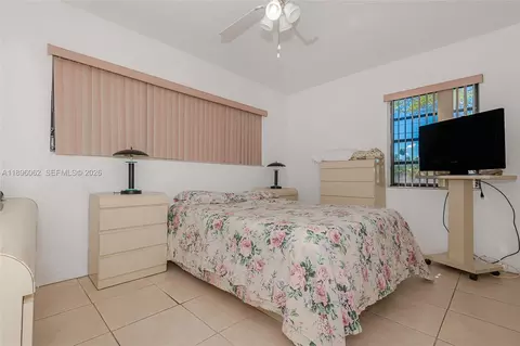 3920 W 3rd Ave, Hialeah, FL 33012 photo 9