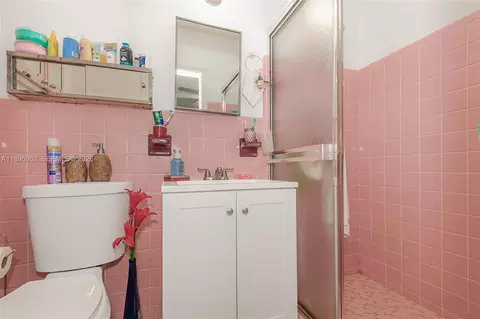 3920 W 3rd Ave, Hialeah, FL 33012 photo 15