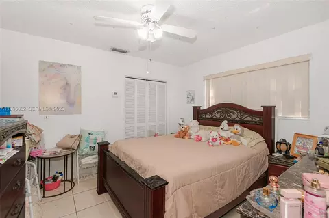 3920 W 3rd Ave, Hialeah, FL 33012 photo 12