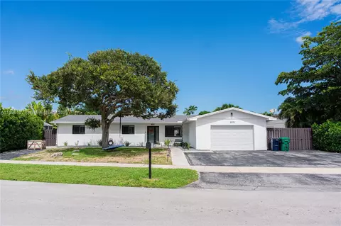 8895 SW 197th Ter, Cutler Bay, FL 33157
