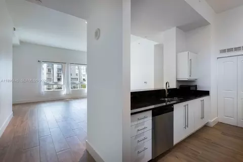 7350 SW 89th St #514S, Miami, FL 33156