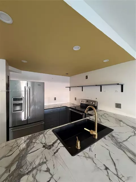 3002 NE 5th Ter #106-B, Wilton Manors, FL 33334