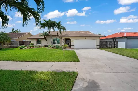 15806 SW 144th Pl, Miami, FL 33177