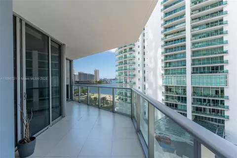 1300 Brickell Bay Dr #808, Miami, FL 33131