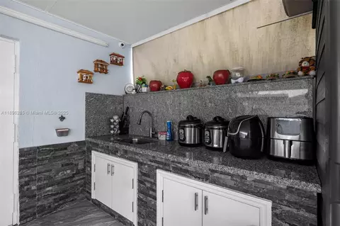 Other - 4191 W 10th Ave, Hialeah, FL 33012 photo 9 of 9