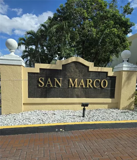 8860 Fontainebleau Blvd #304, Miami, FL 33172