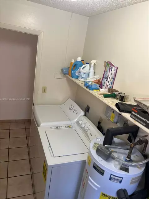 665 E 31st St, Hialeah, FL 33013 photo 39