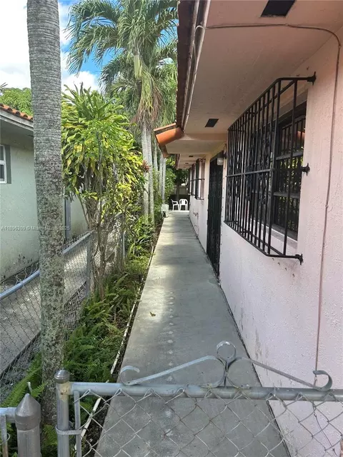 665 E 31st St, Hialeah, FL 33013 photo 7