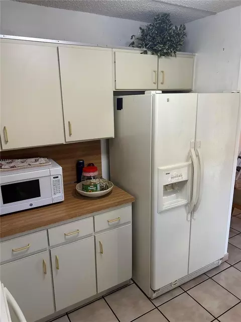 665 E 31st St, Hialeah, FL 33013 photo 33
