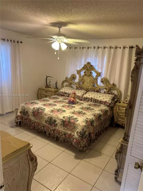 665 E 31st St, Hialeah, FL 33013 photo 49