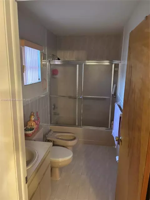 665 E 31st St, Hialeah, FL 33013 photo 55