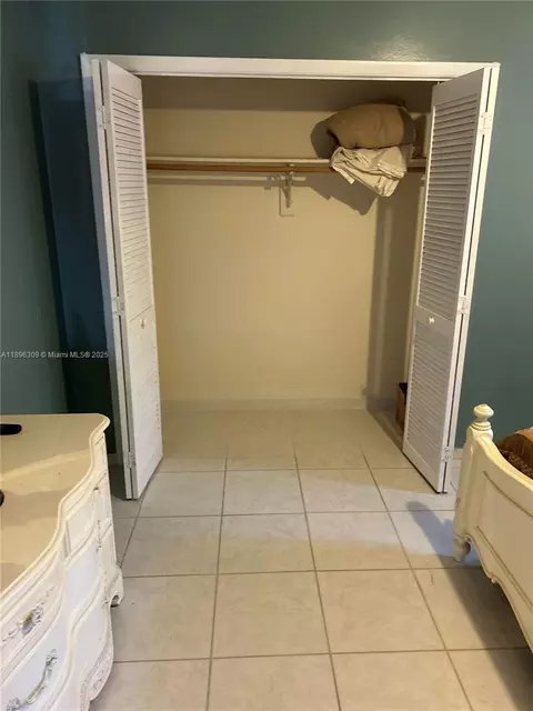665 E 31st St, Hialeah, FL 33013 photo 21