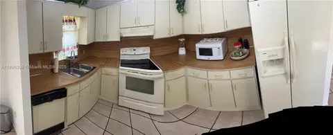 665 E 31st St, Hialeah, FL 33013 photo 36