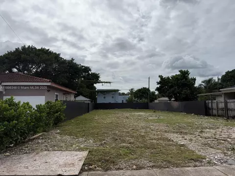 3056 SW 13, Miami, FL 33145