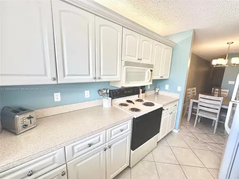 353 S Us Highway 1 #E103, Jupiter, FL 33477 photo 10